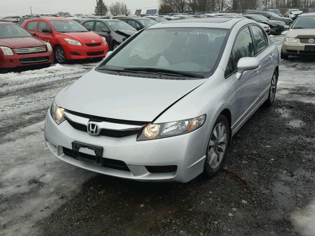 2HGFA1F04AH004605 - 2010 HONDA CIVIC EXL SILVER photo 2