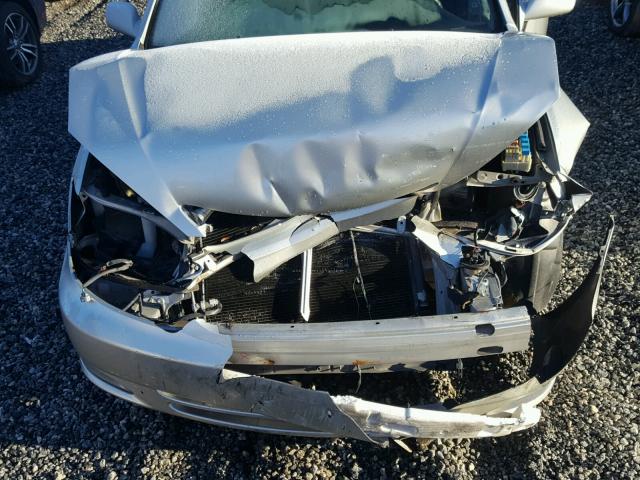 JTDBE32K240296221 - 2004 TOYOTA CAMRY LE SILVER photo 7