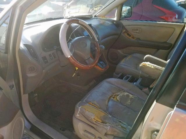 JT6HF10U8X0035882 - 1999 LEXUS RX 300 GOLD photo 9