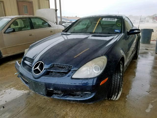 WDBWK54F26F126431 - 2006 MERCEDES-BENZ SLK 280 BLUE photo 2