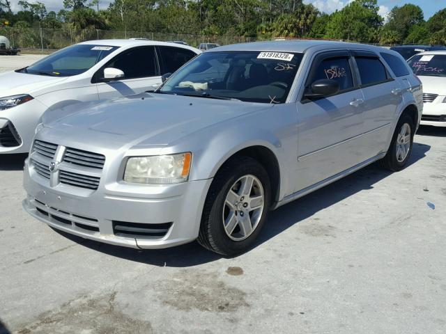 2D4FV47T78H177884 - 2008 DODGE MAGNUM SILVER photo 2