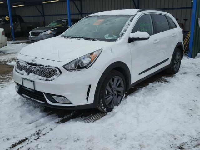 KNDCC3LC7H5062523 - 2017 KIA NIRO EX WHITE photo 2