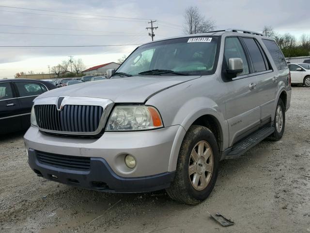 5LMFU28R14LJ15104 - 2004 LINCOLN NAVIGATOR 灰色 照片 2