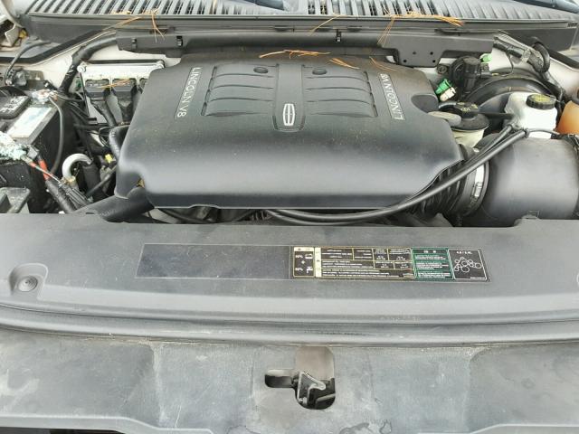 5LMFU28R14LJ15104 - 2004 LINCOLN NAVIGATOR 灰色 照片 7