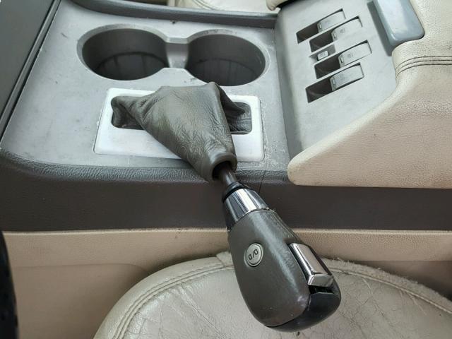 5LMFU28R14LJ15104 - 2004 LINCOLN NAVIGATOR 灰色 照片 9