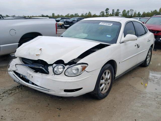 2G4WC582461184615 - 2006 BUICK LACROSSE C WHITE photo 2