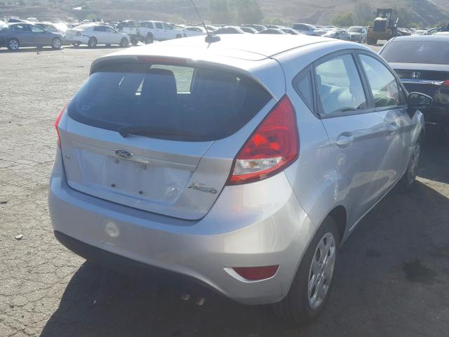 3FADP4EJ6BM228953 - 2011 FORD FIESTA SE SILVER photo 4