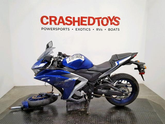 MH3RH06Y9HK015997 - 2017 YAMAHA YZFR3 BLUE photo 3