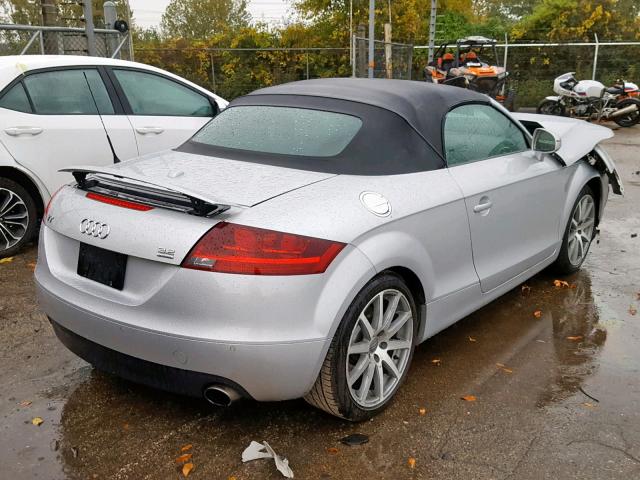 TRURD38J481049725 - 2008 AUDI TT 3.2 QUA SILVER photo 4