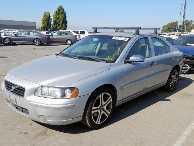 YV1RS547262553293 - 2006 VOLVO S60 T5 SILVER photo 2