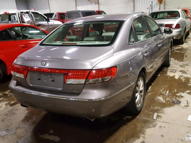 KMHFC46F97A182222 - 2007 HYUNDAI AZERA SE GRAY photo 4