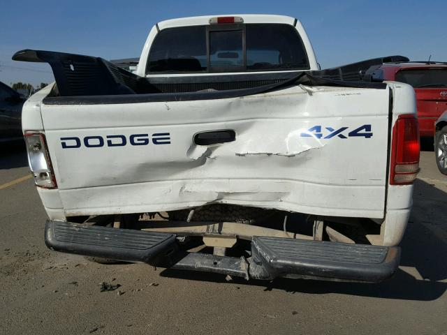 1B7GG22N2YS645702 - 2000 DODGE DAKOTA WHITE photo 9