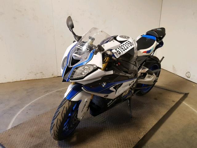 WB10D1109DZC96632 - 2013 BMW HP4  WHITE photo 2