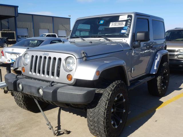 1C4GJWBG6DL543821 - 2013 JEEP WRANGLER S SILVER photo 2