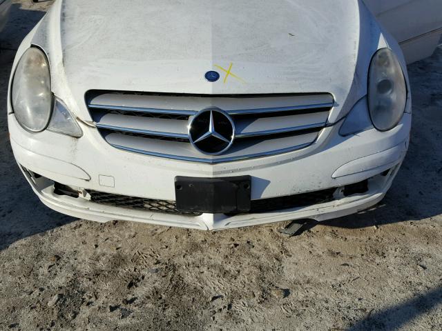 4JGCB65E47A040418 - 2007 MERCEDES-BENZ R 350 WHITE photo 7