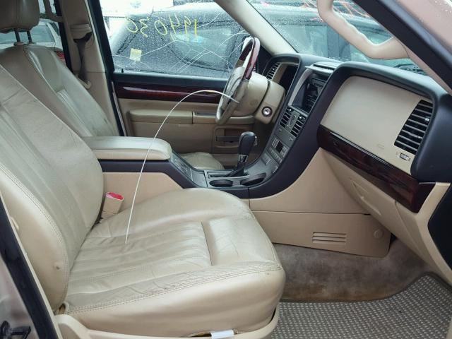 5LMEU68H05ZJ16737 - 2005 LINCOLN AVIATOR 棕色 照片 5