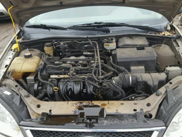 1FAFP34N25W169539 - 2005 FORD FOCUS ZX4 BROWN photo 7