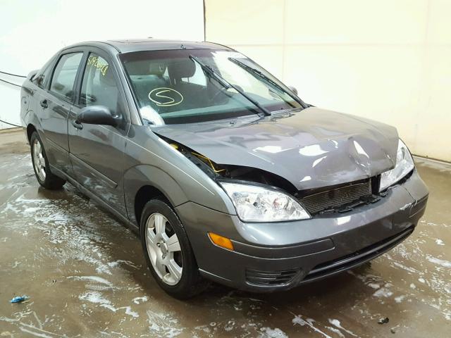 1FAFP34N05W187327 - 2005 FORD FOCUS ZX4 GRAY photo 1