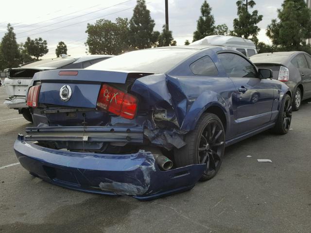 1ZVFT82HX75331617 - 2007 FORD MUSTANG GT BLUE photo 4