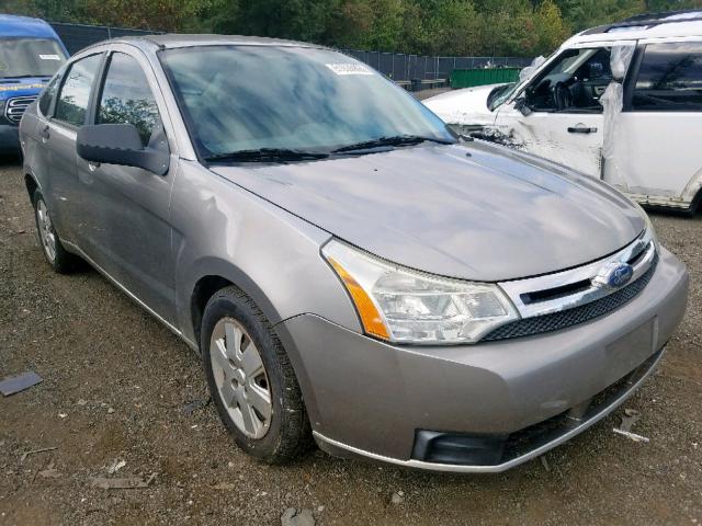 1FAHP34N48W251754 - 2008 FORD FOCUS S/SE SILVER photo 1