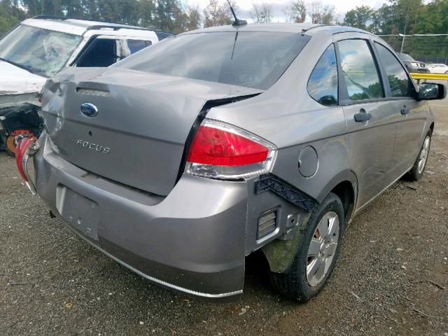 1FAHP34N48W251754 - 2008 FORD FOCUS S/SE SILVER photo 4