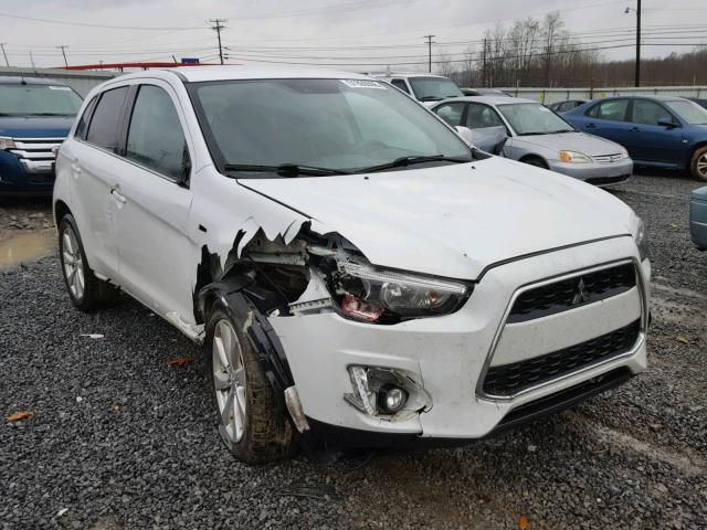 4A4AR4AU6FE005081 - 2015 MITSUBISHI OUTLANDER WHITE photo 1