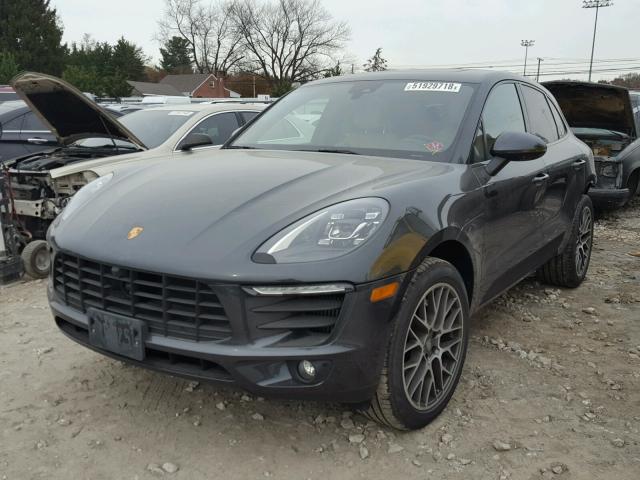 WP1AB2A54HLB15665 - 2017 PORSCHE MACAN S BLACK photo 2