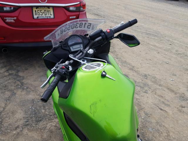 JKAEXEE1XCDA03322 - 2012 KAWASAKI EX650 EC GREEN photo 5