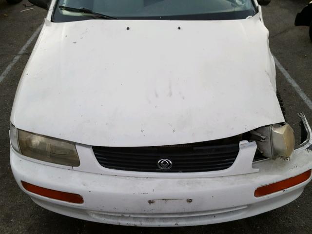 JM1BA1414S0156804 - 1995 MAZDA PROTEGE DX WHITE photo 7