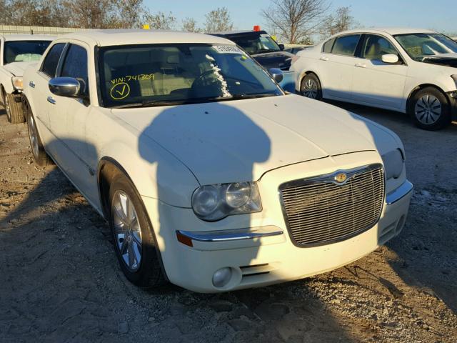 2C3KA63H17H741309 - 2007 CHRYSLER 300C WHITE photo 1