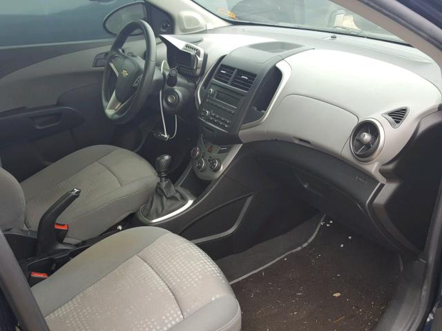 1G1JB5SH6F4173756 - 2015 CHEVROLET SONIC LS 蓝色 照片 5