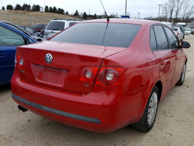 3VWPG71K17M029160 - 2007 VOLKSWAGEN JETTA 2.5 RED photo 4