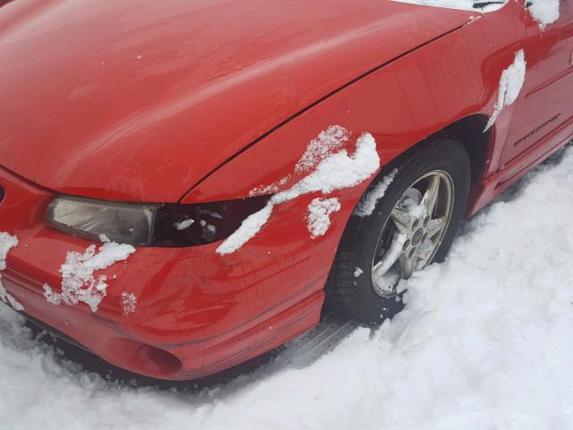 1G2WP52K52F200135 - 2002 PONTIAC GRAND PRIX RED photo 9
