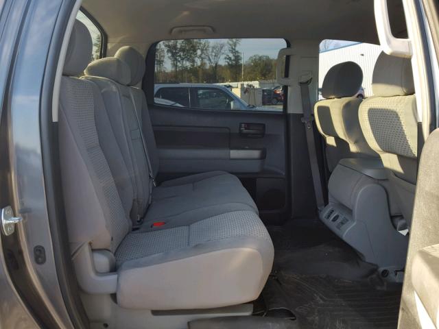 5TFDW5F15BX162861 - 2011 TOYOTA TUNDRA CRE GRAY photo 6