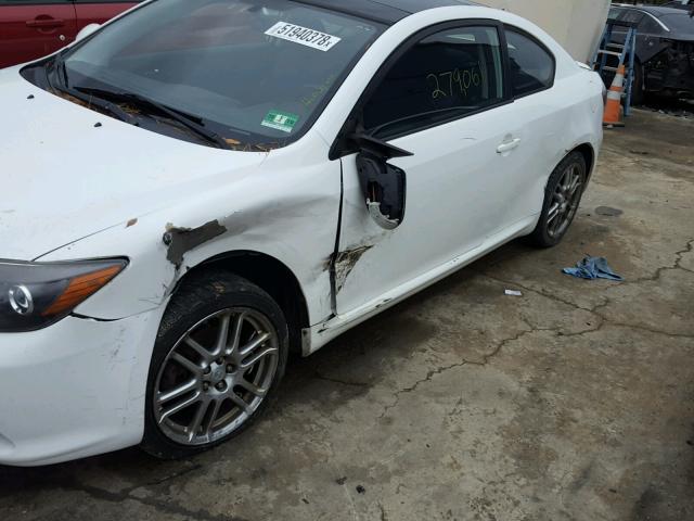 JTKDE167X80263369 - 2008 TOYOTA SCION TC 白色 照片 9