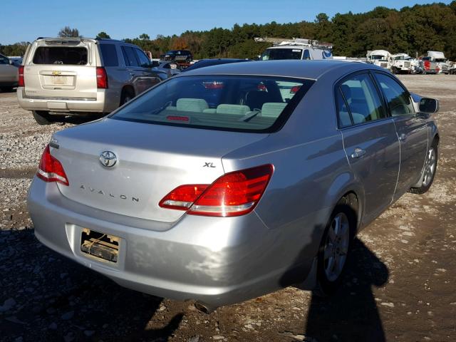 4T1BK36B06U121976 - 2006 TOYOTA AVALON XL SILVER photo 4