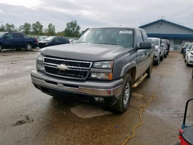 1GCEK19ZX6Z260837 - 2006 CHEVROLET SILVERADO GRAY photo 2