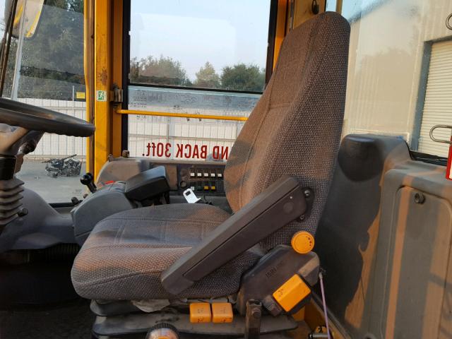 L90EV67125 - 2005 VOLVO L90E YELLOW photo 6