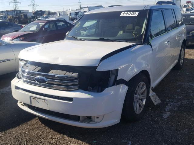 2FMDK51C19BA48535 - 2009 FORD FLEX SE WHITE photo 2