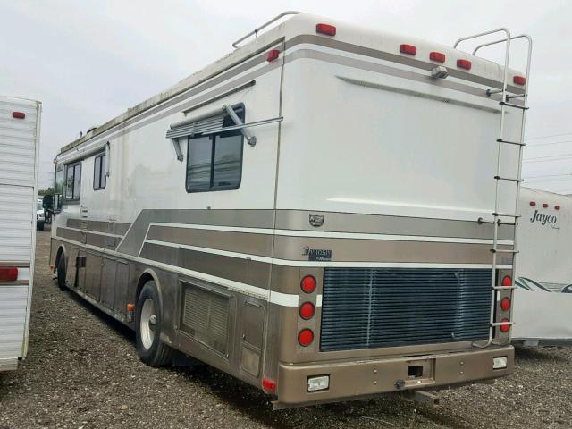 1RF120619P2010211 - 1993 ROADMASTER RAIL DYANASTER WHITE photo 3