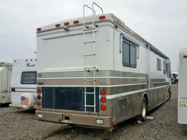 1RF120619P2010211 - 1993 ROADMASTER RAIL DYANASTER WHITE photo 4