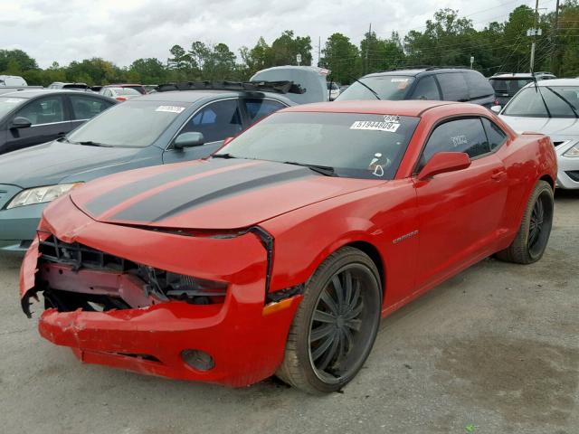 2G1FA1E30D9239357 - 2013 CHEVROLET CAMARO LS RED photo 2