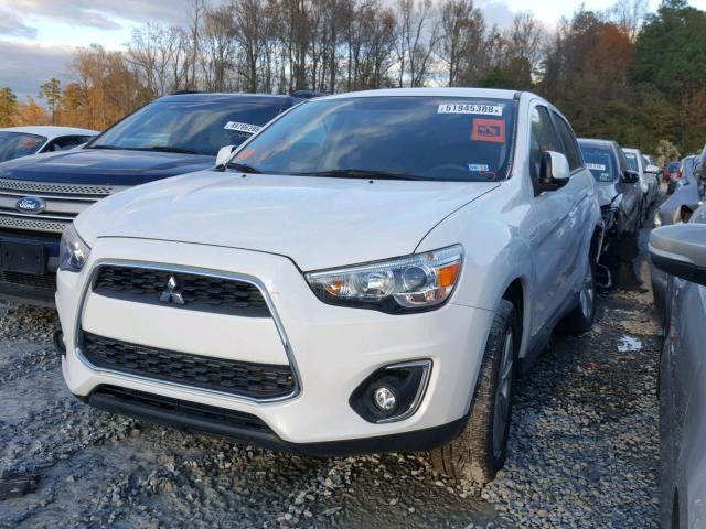 4A4AP4AU4DE013182 - 2013 MITSUBISHI OUTLANDER WHITE photo 2