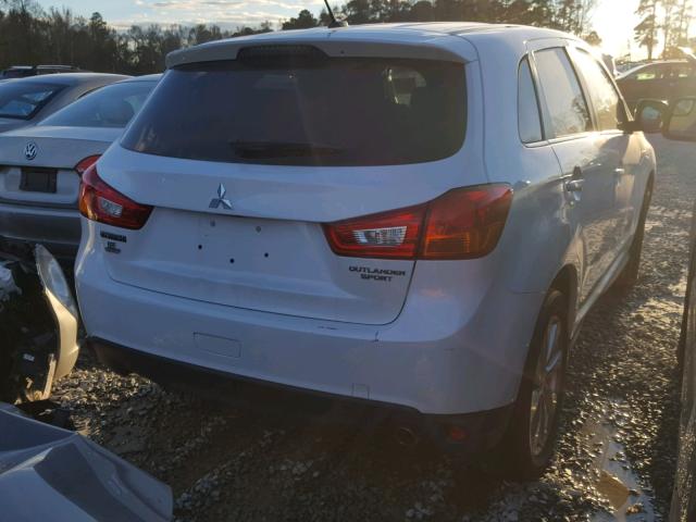 4A4AP4AU4DE013182 - 2013 MITSUBISHI OUTLANDER WHITE photo 4