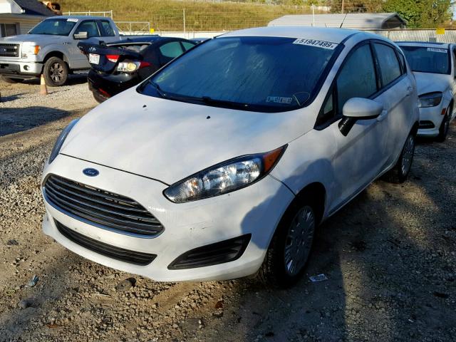 3FADP4TJ2GM169815 - 2016 FORD FIESTA S WHITE photo 2