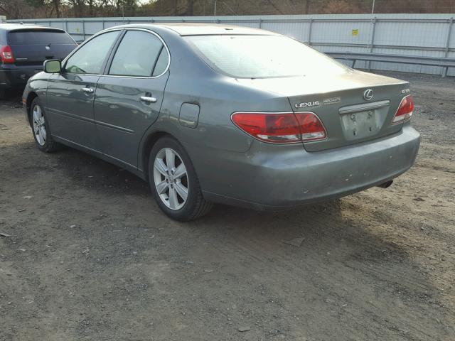 JTHBA30G955135426 - 2005 LEXUS ES 330 GREEN photo 3