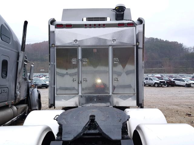 1XPHD49X4DD179512 - 2013 PETERBILT 386 WHITE photo 5