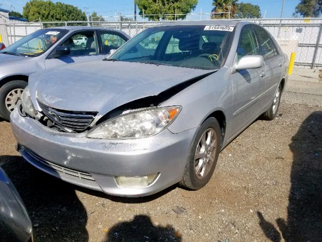 4T1BF32K65U607071 - 2005 TOYOTA CAMRY LE SILVER photo 2