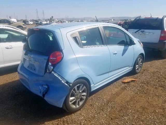 KL8CL6S01GC636108 - 2016 CHEVROLET SPARK EV 2 BLUE photo 4