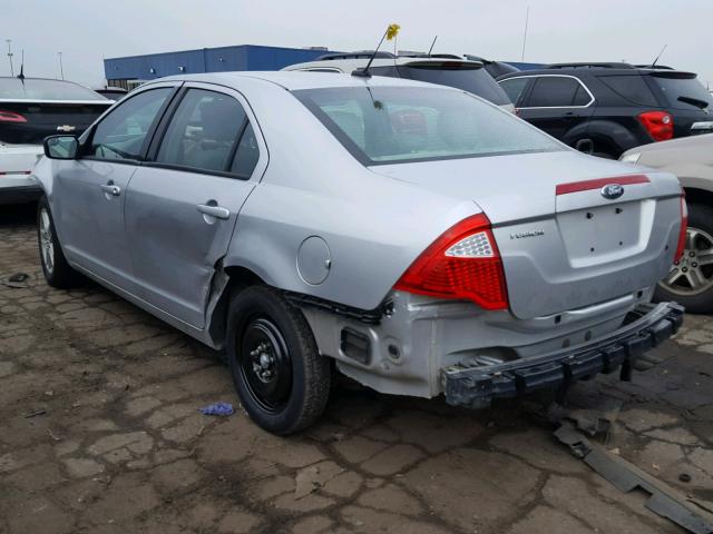 3FAHP0GA2BR318241 - 2011 FORD FUSION S SILVER photo 3